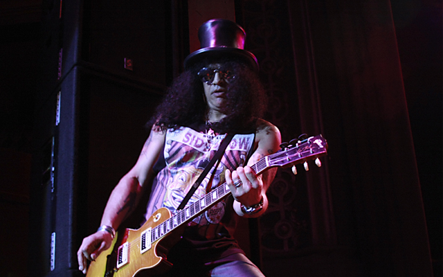 JER_11_Slash_galeria.jpg