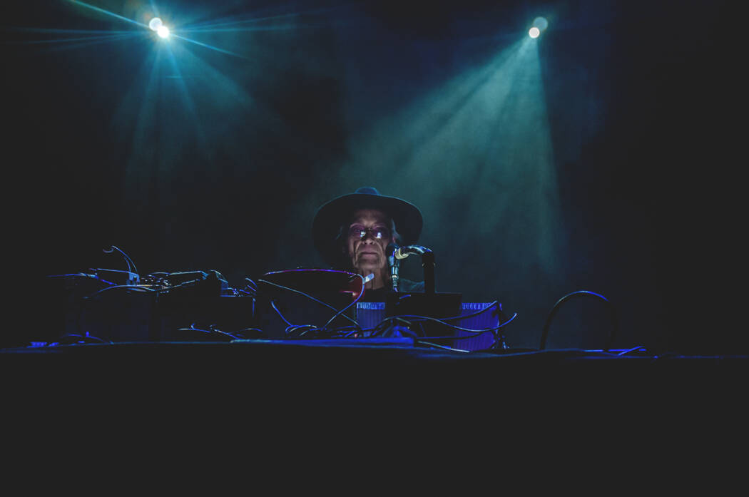 08. Silver Apples