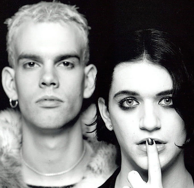 Placebo com duas datas em Portugal